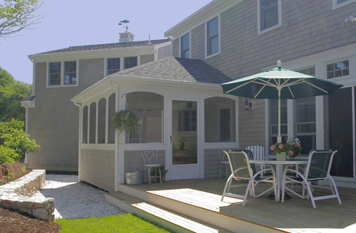 Screened sun room addition by Capewide Enterprises